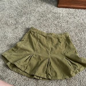 urban outfitters woman’s green skirt size S